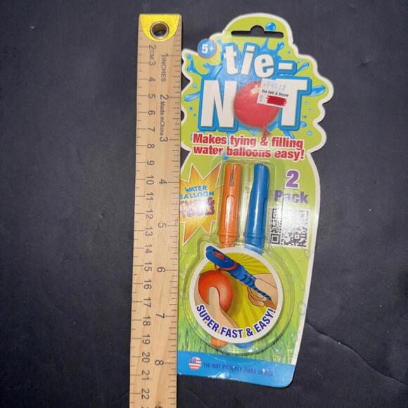 Tying Sticks 2 Pack Orange Blue Makes Water Balloons Easy By Tie-Not New - Picture 7 of 9